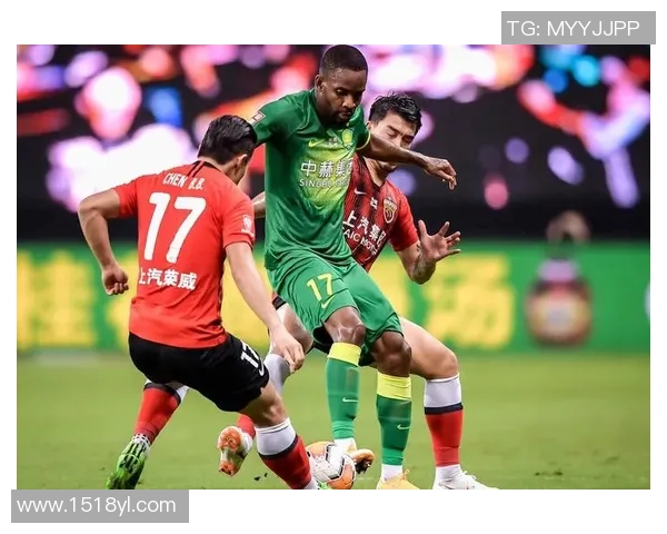 上海上港与北京国安激战正酣谁能在这场巅峰对决中笑到最后